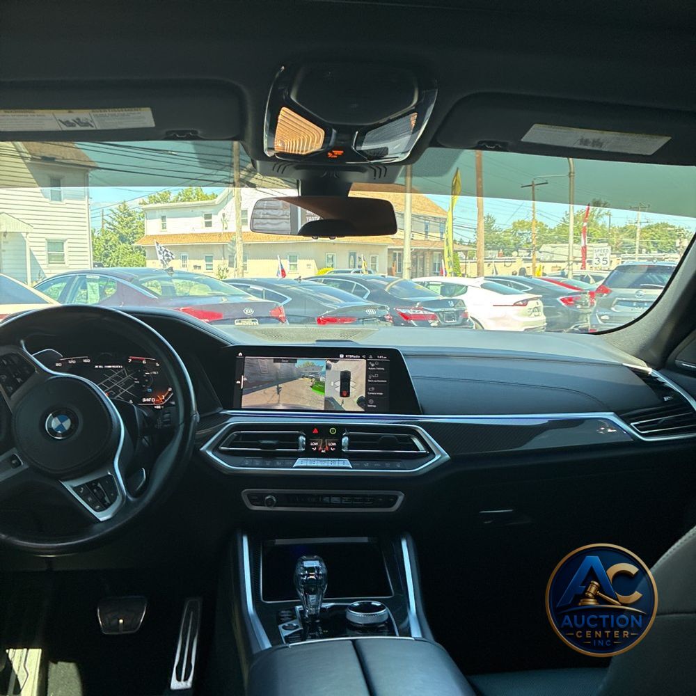2023 BMW X6 M50i