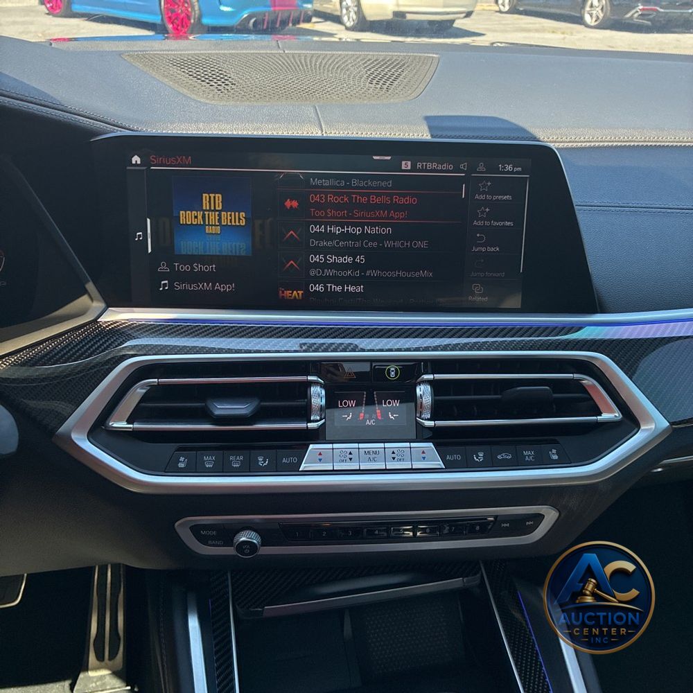 2023 BMW X6 M50i