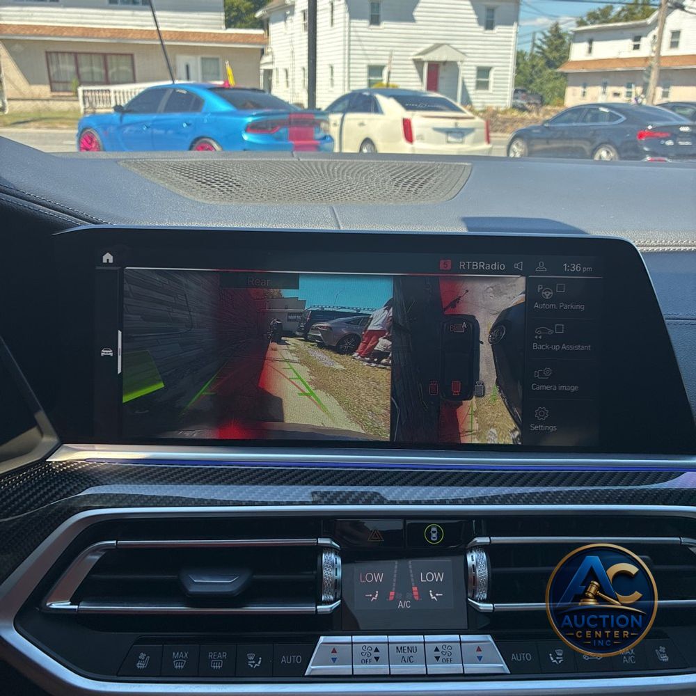 2023 BMW X6 M50i