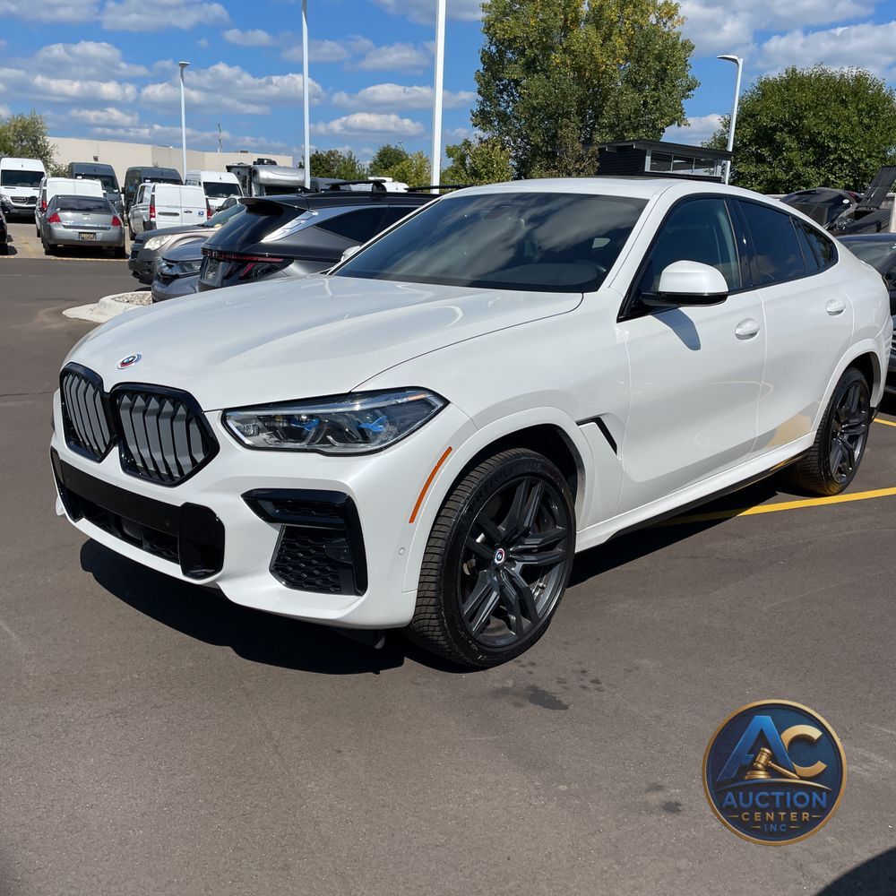 2023 BMW X6 M50i