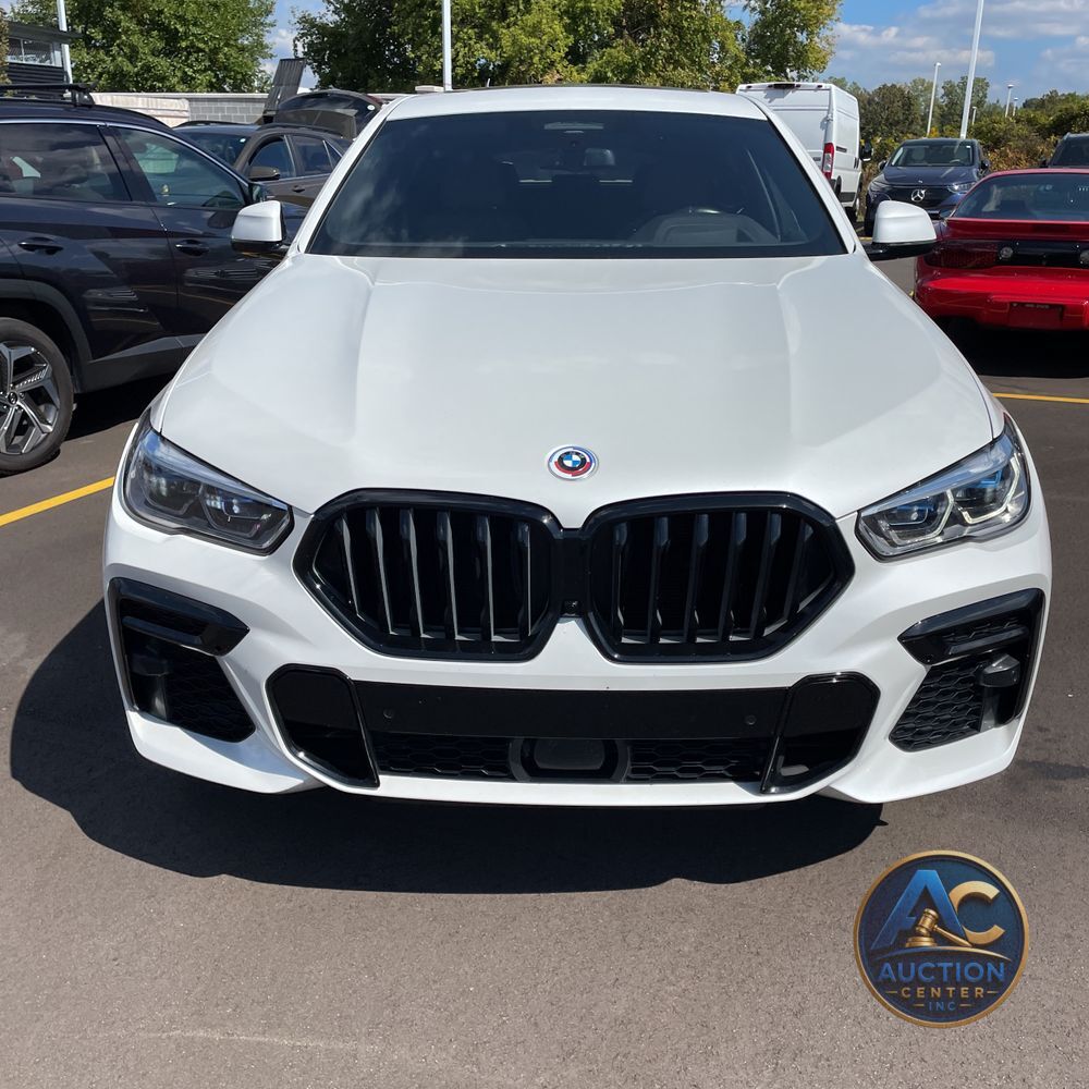 2023 BMW X6 M50i
