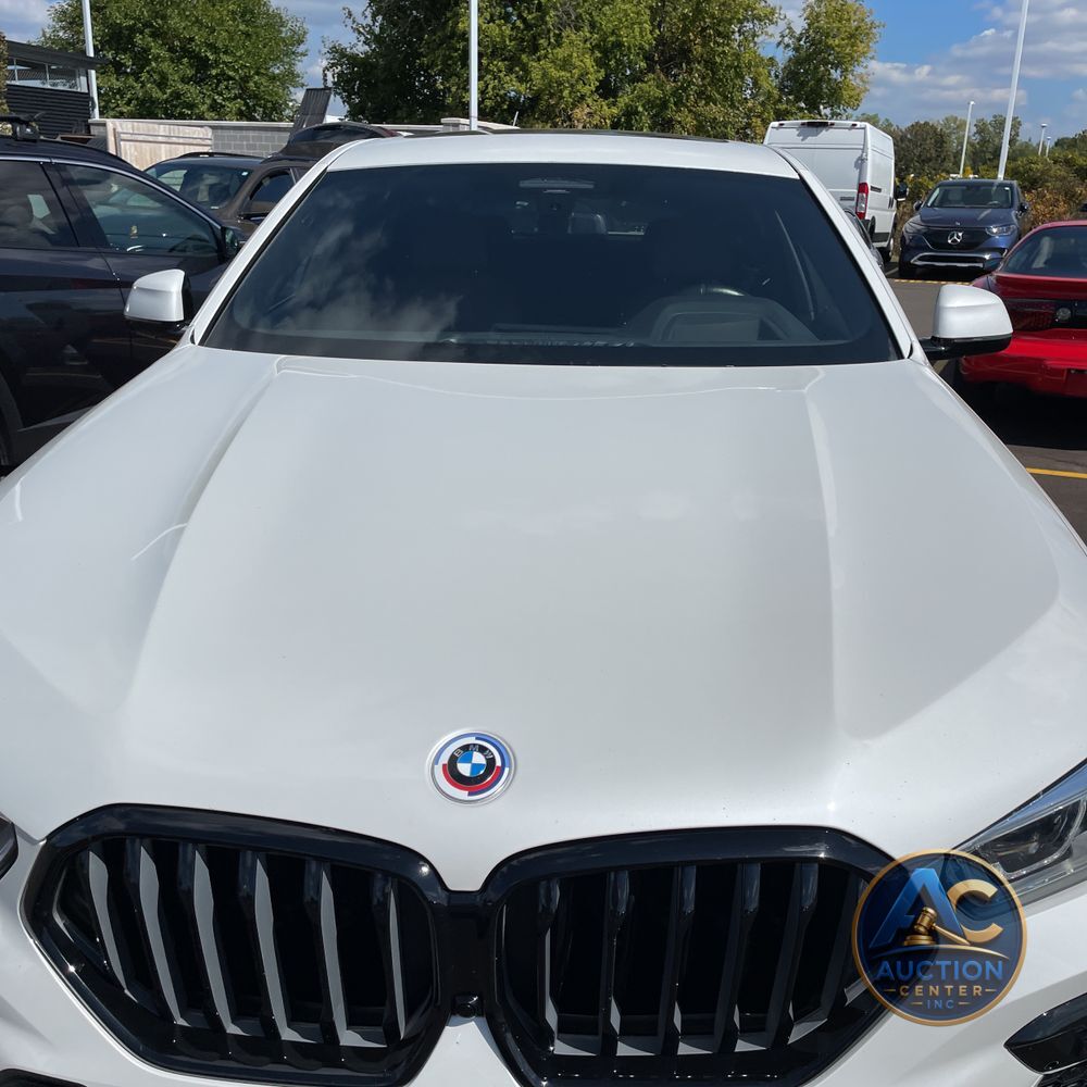 2023 BMW X6 M50i