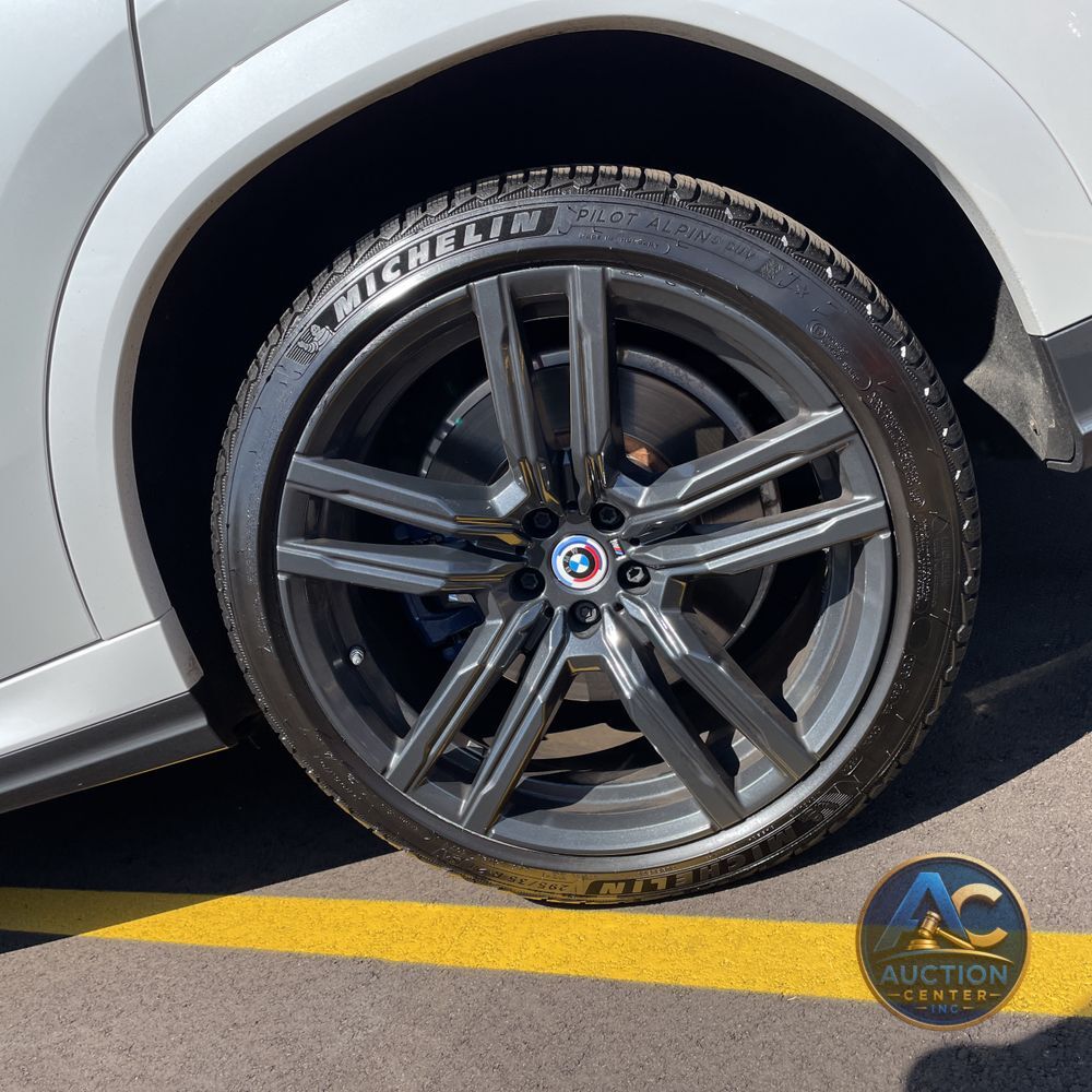2023 BMW X6 M50i