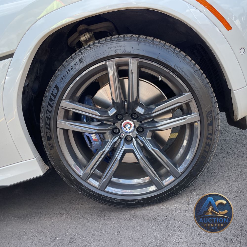 2023 BMW X6 M50i