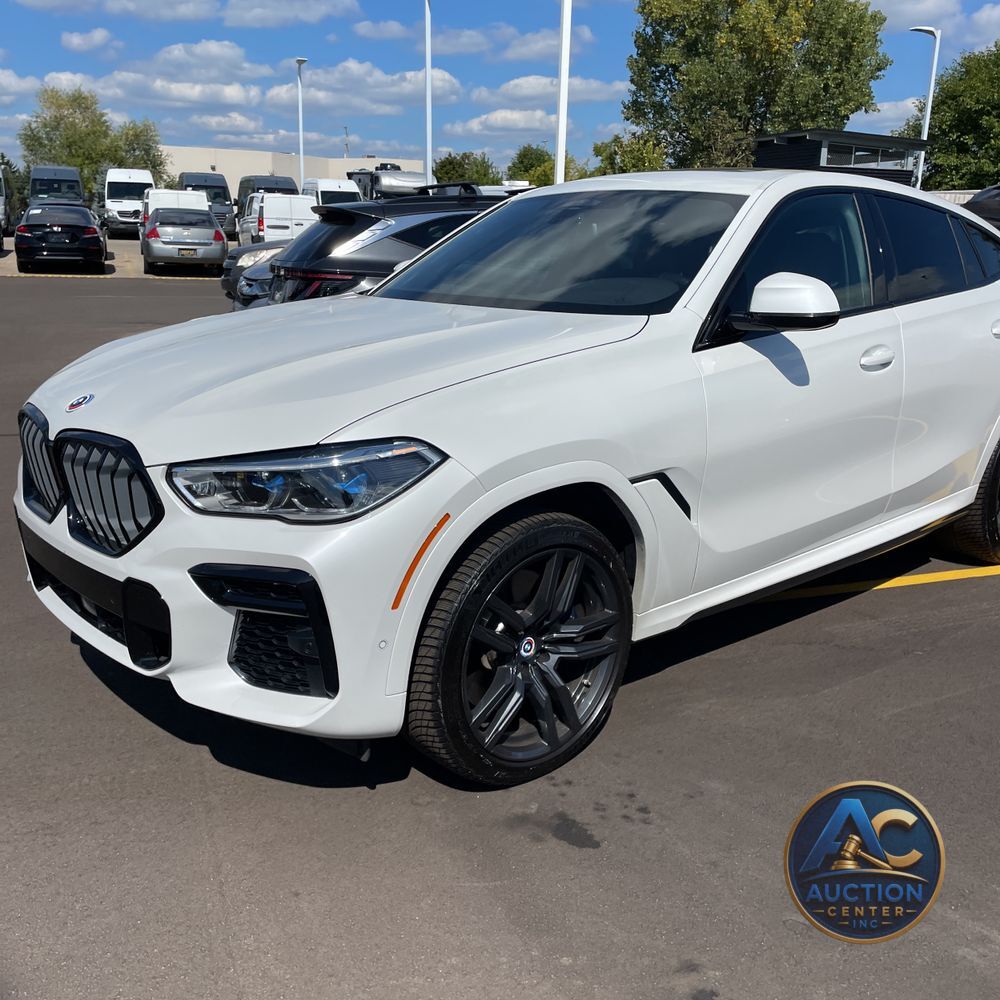 2023 BMW X6 M50i