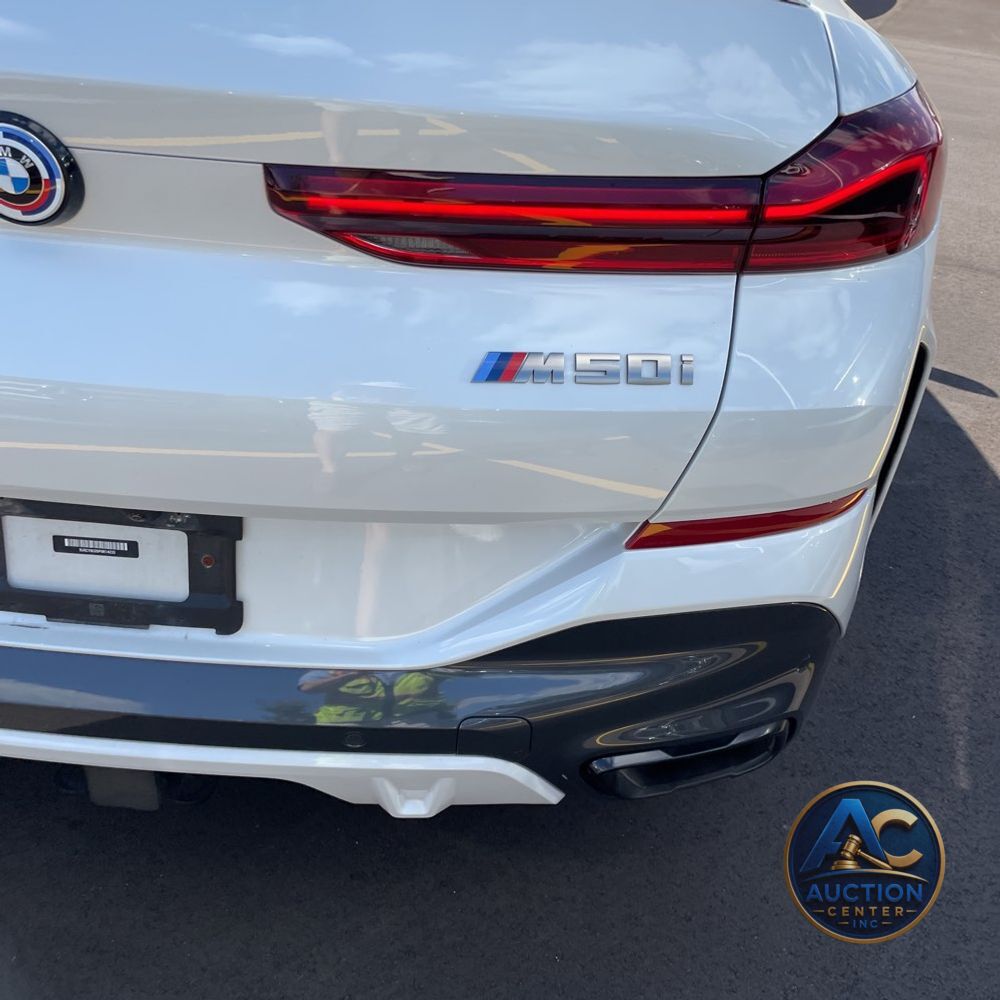 2023 BMW X6 M50i