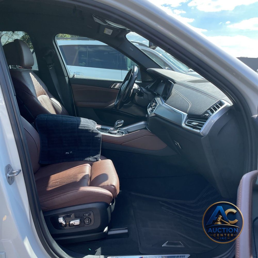 2023 BMW X6 M50i