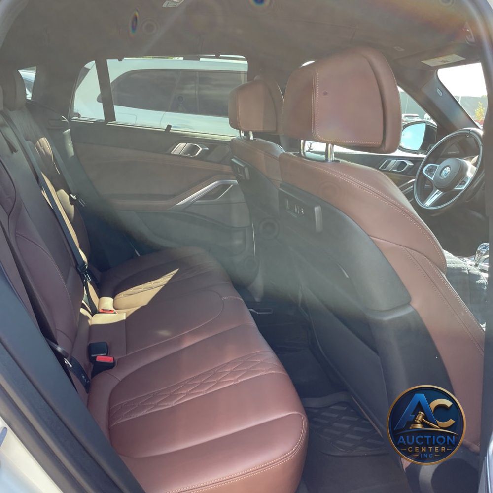 2023 BMW X6 M50i