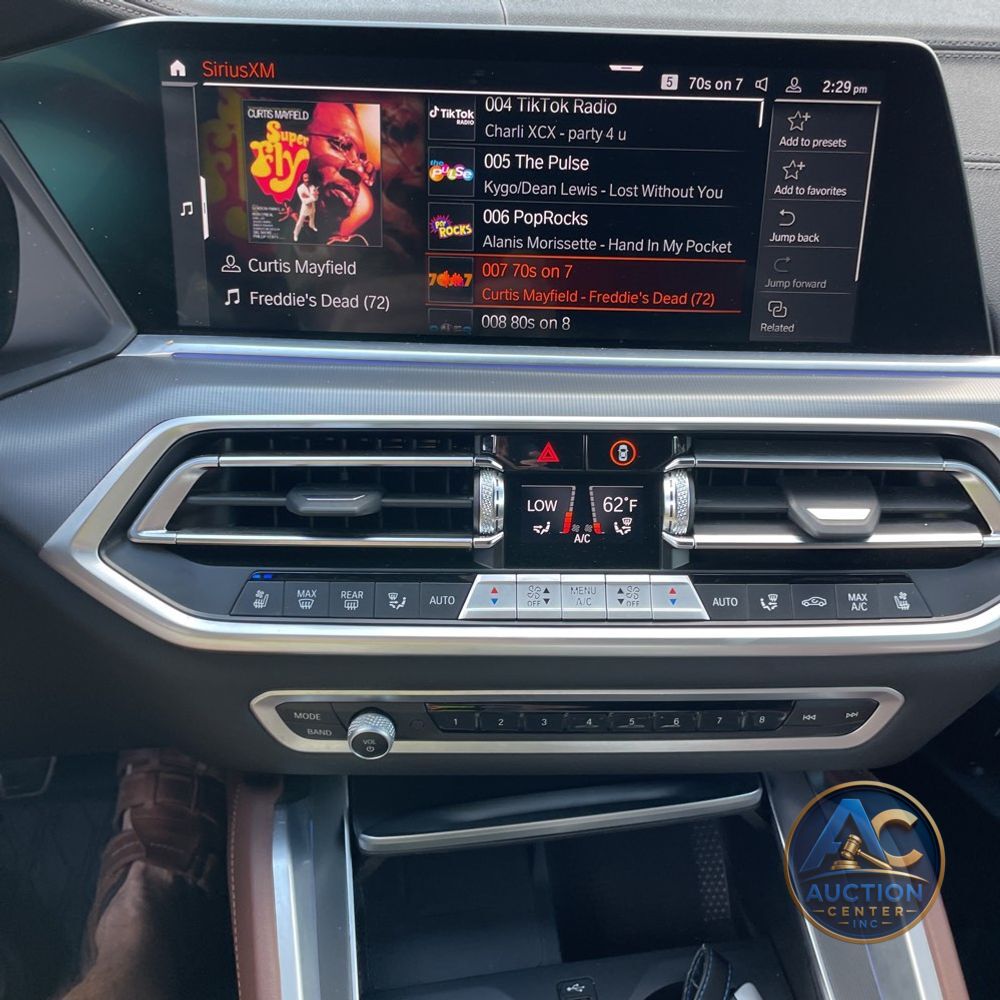 2023 BMW X6 M50i
