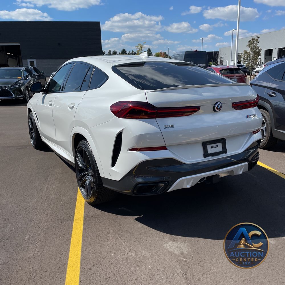 2023 BMW X6 M50i