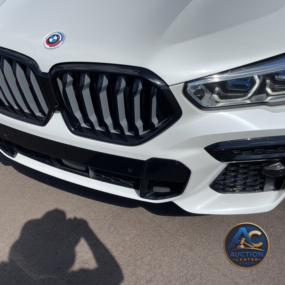 2023 BMW X6 M50i