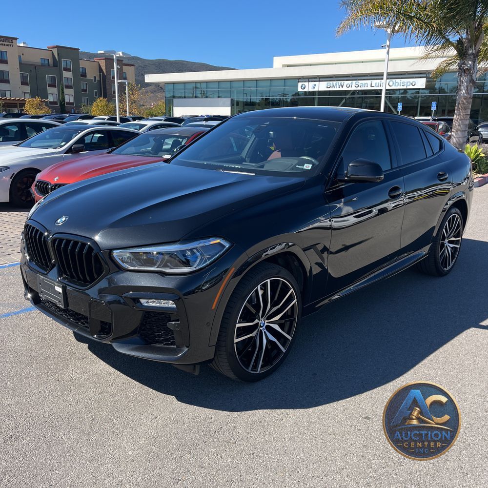2021 BMW X6 M50i