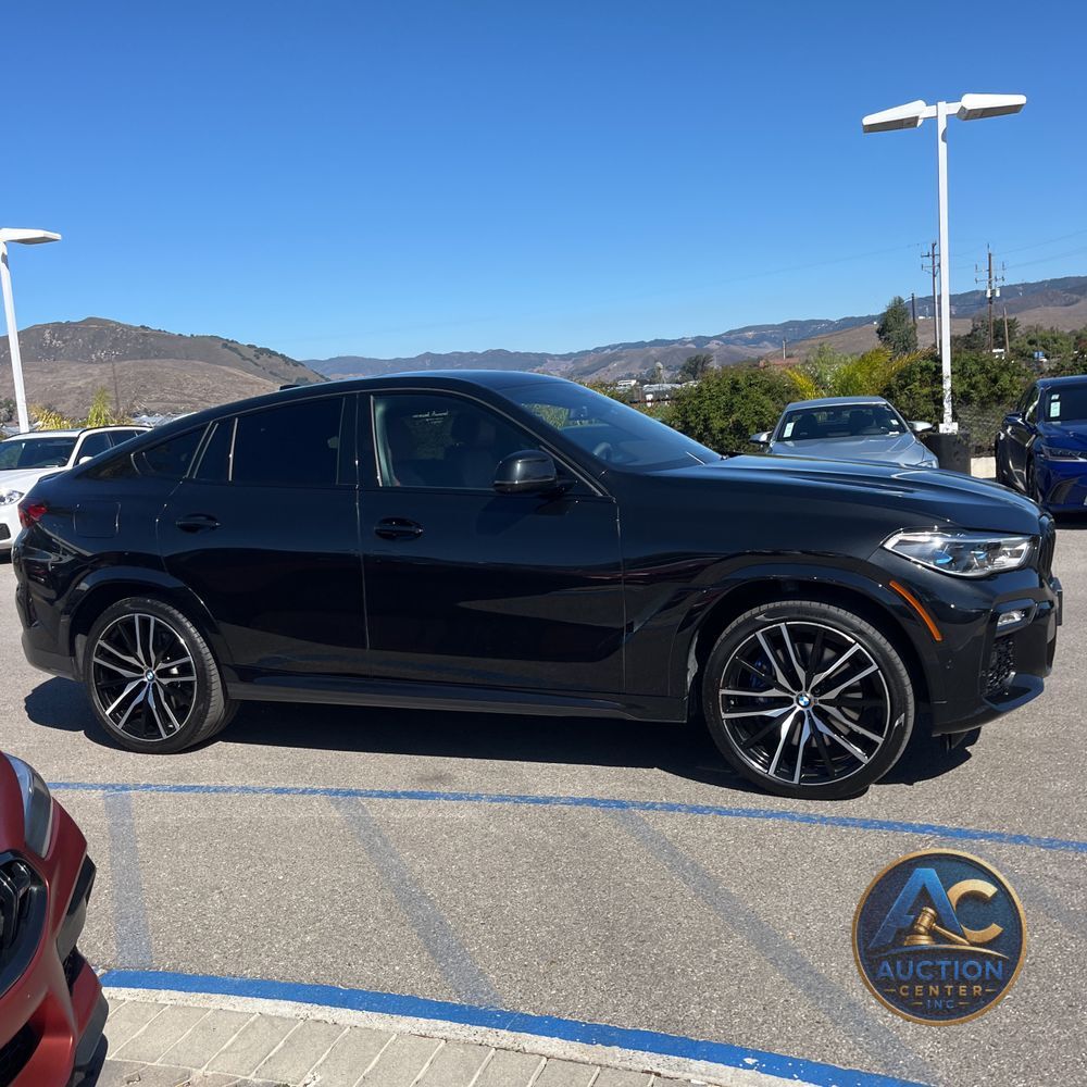 2021 BMW X6 M50i