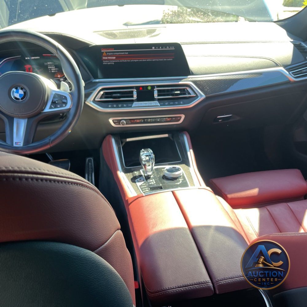 2021 BMW X6 M50i