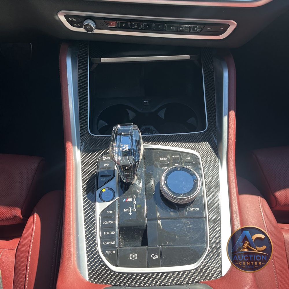 2021 BMW X6 M50i