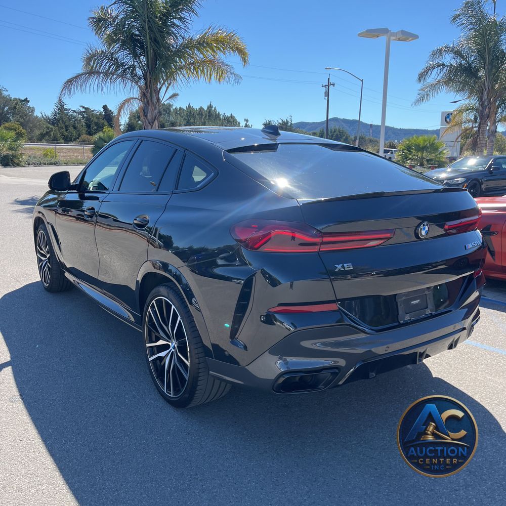 2021 BMW X6 M50i