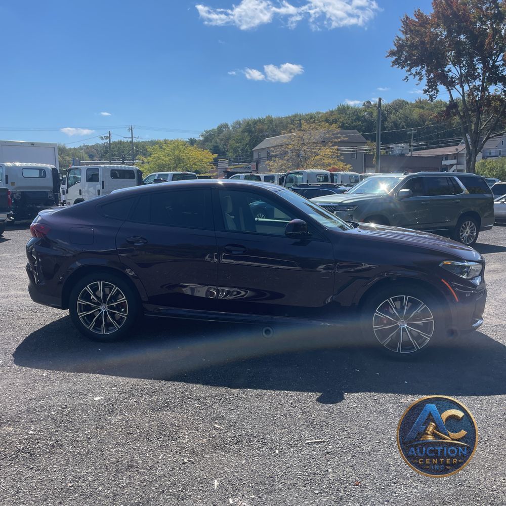 2023 BMW X6 M50i