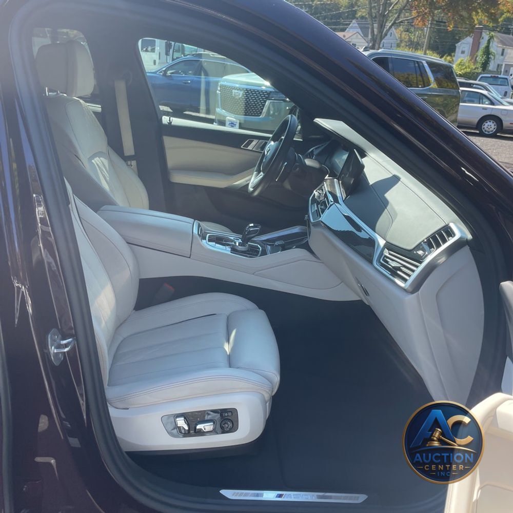2023 BMW X6 M50i