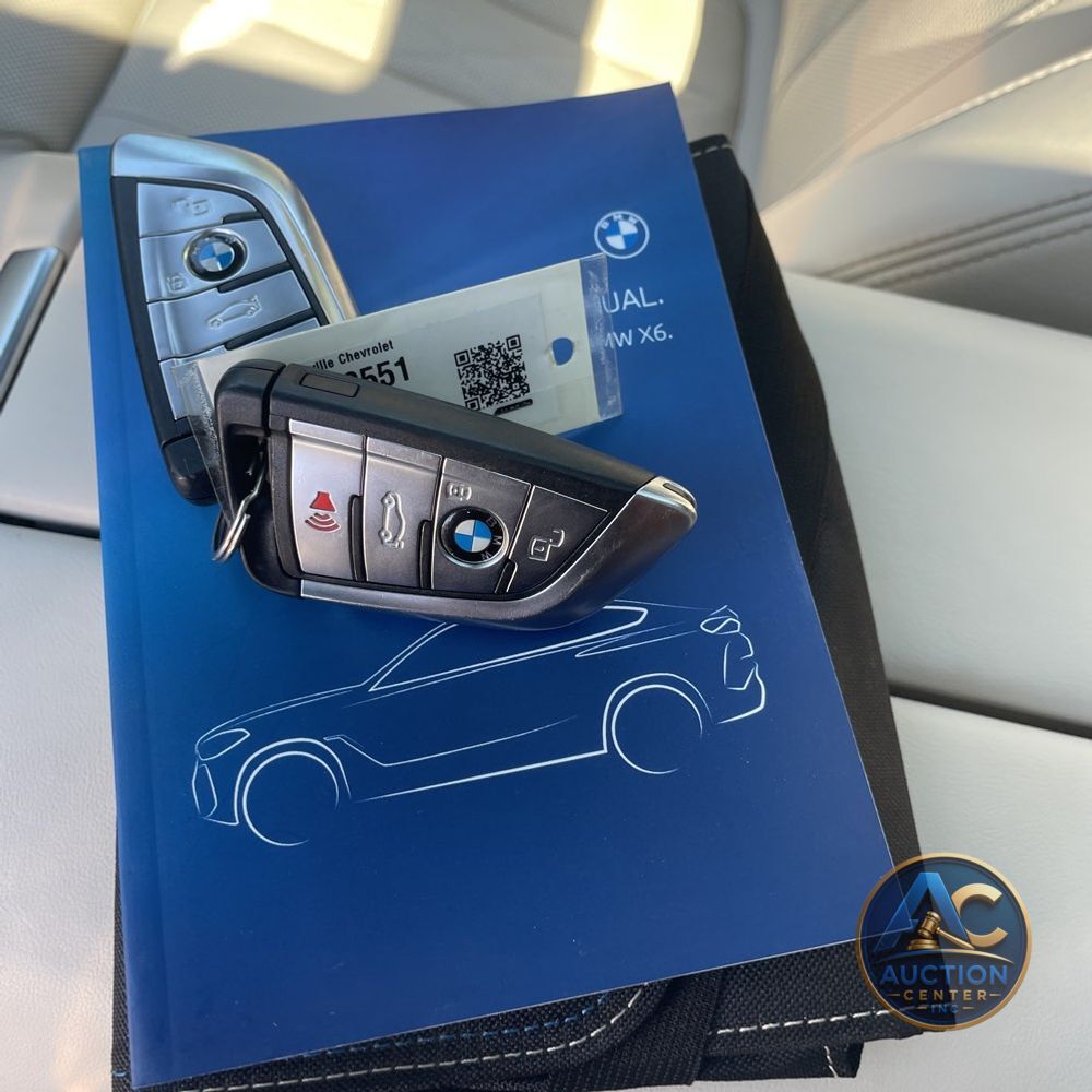 2023 BMW X6 M50i