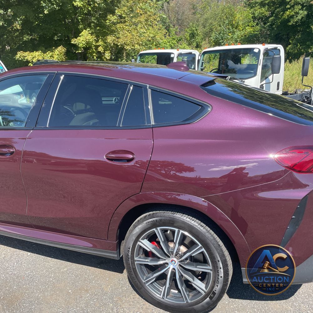 2023 BMW X6 M50i