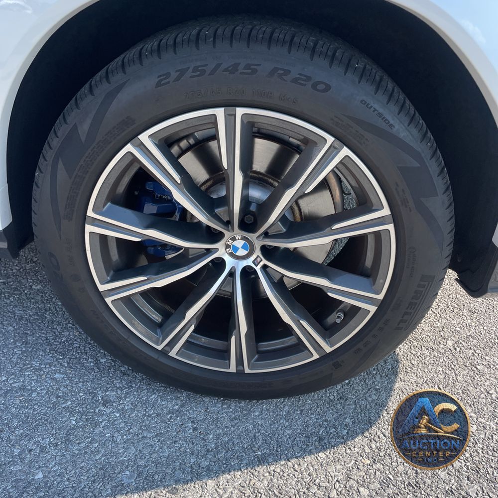 2022 BMW X6 M50i