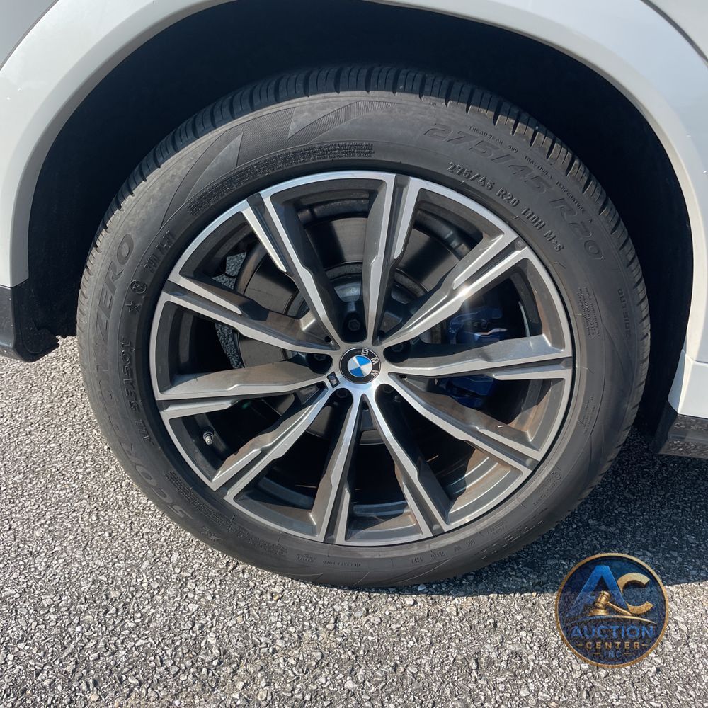 2022 BMW X6 M50i