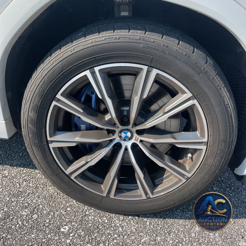 2022 BMW X6 M50i