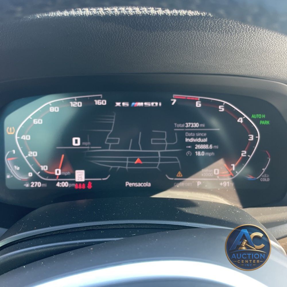 2022 BMW X6 M50i