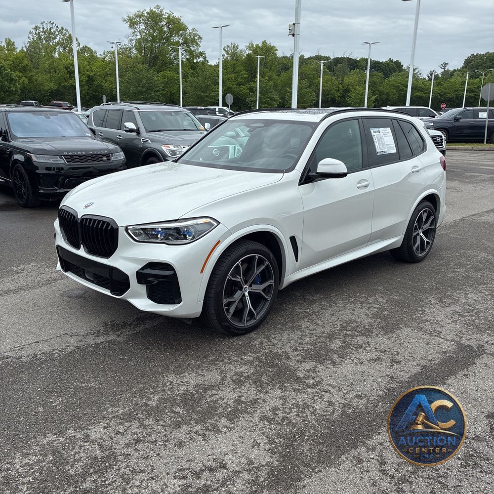 2023 BMW X5 M50i