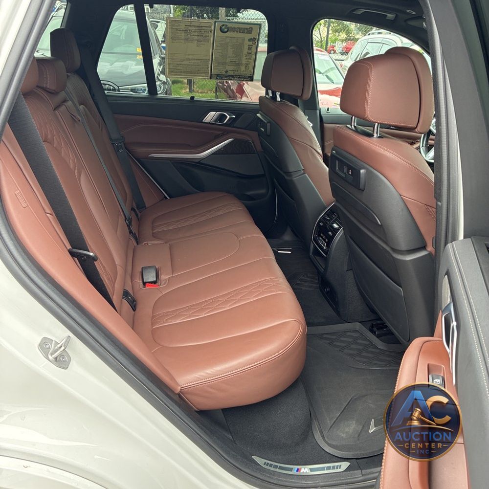 2023 BMW X5 M50i