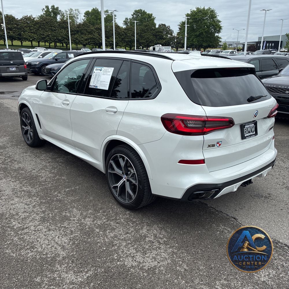 2023 BMW X5 M50i