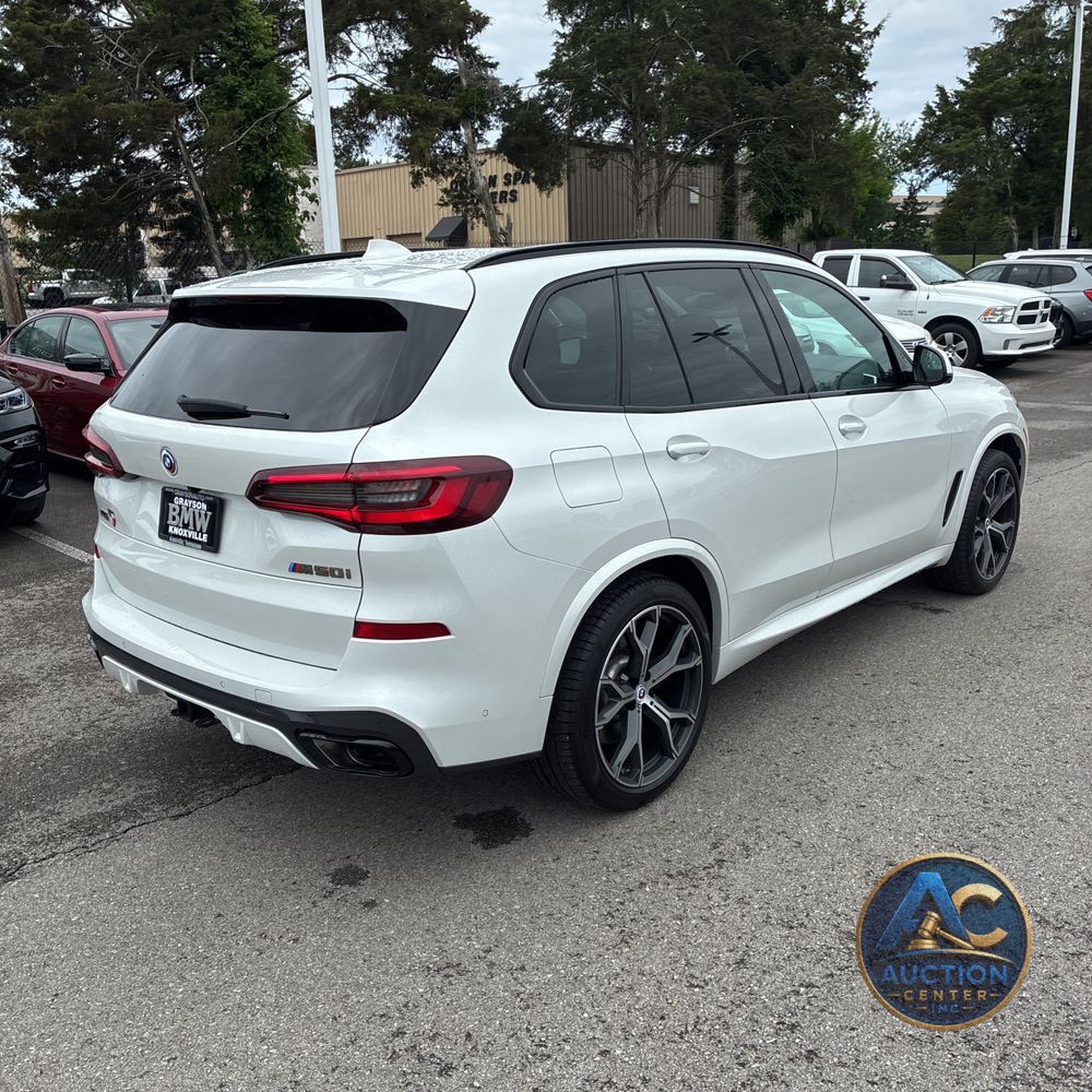 2023 BMW X5 M50i