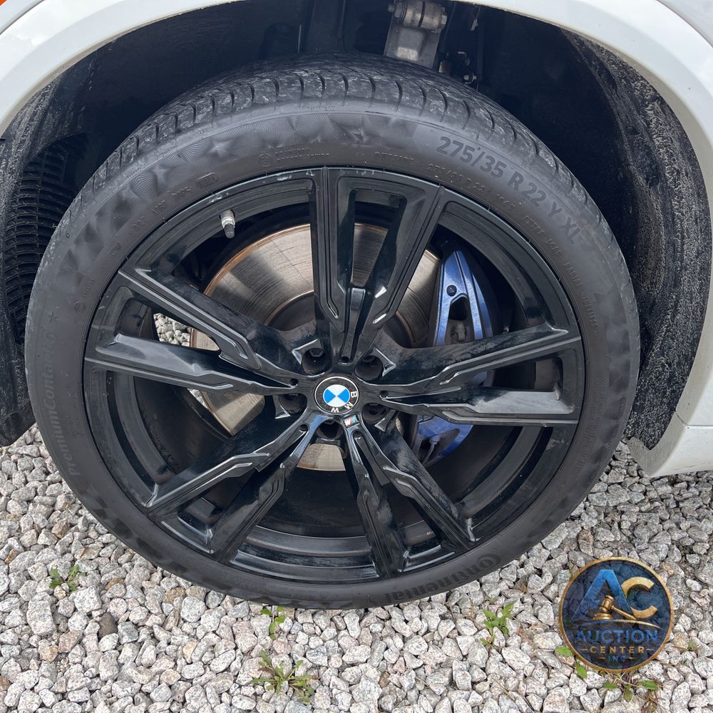 2022 BMW X5 M50i