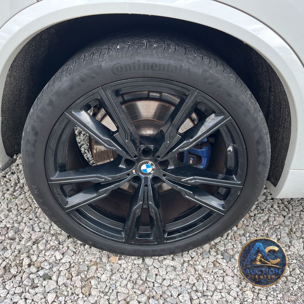 2022 BMW X5 M50i