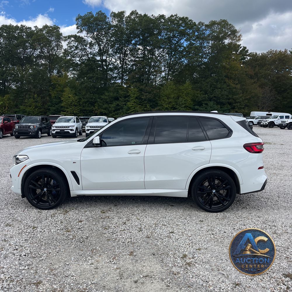 2022 BMW X5 M50i