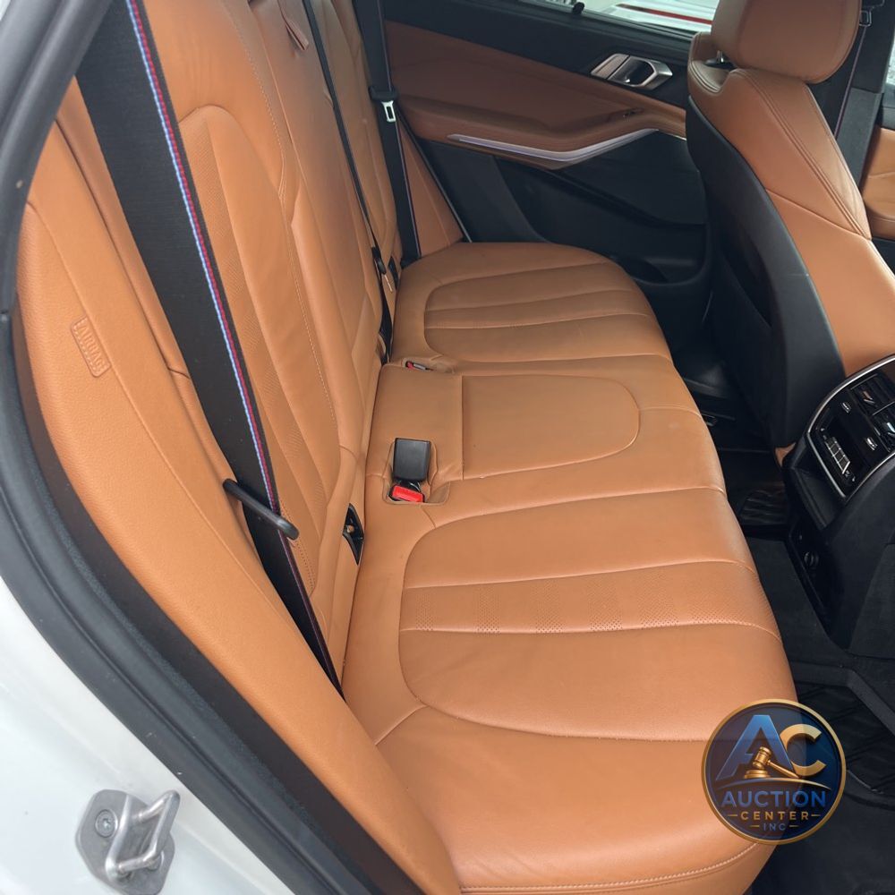 2022 BMW X5 M50i