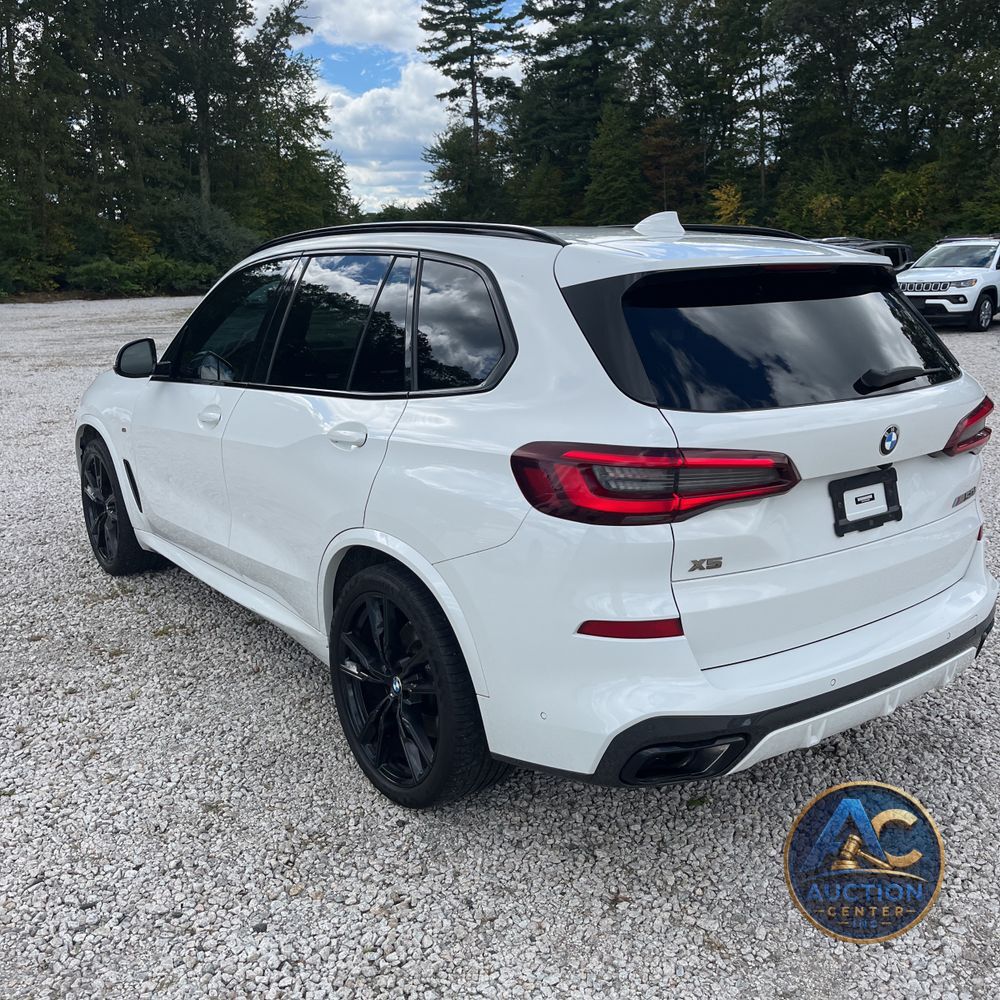 2022 BMW X5 M50i