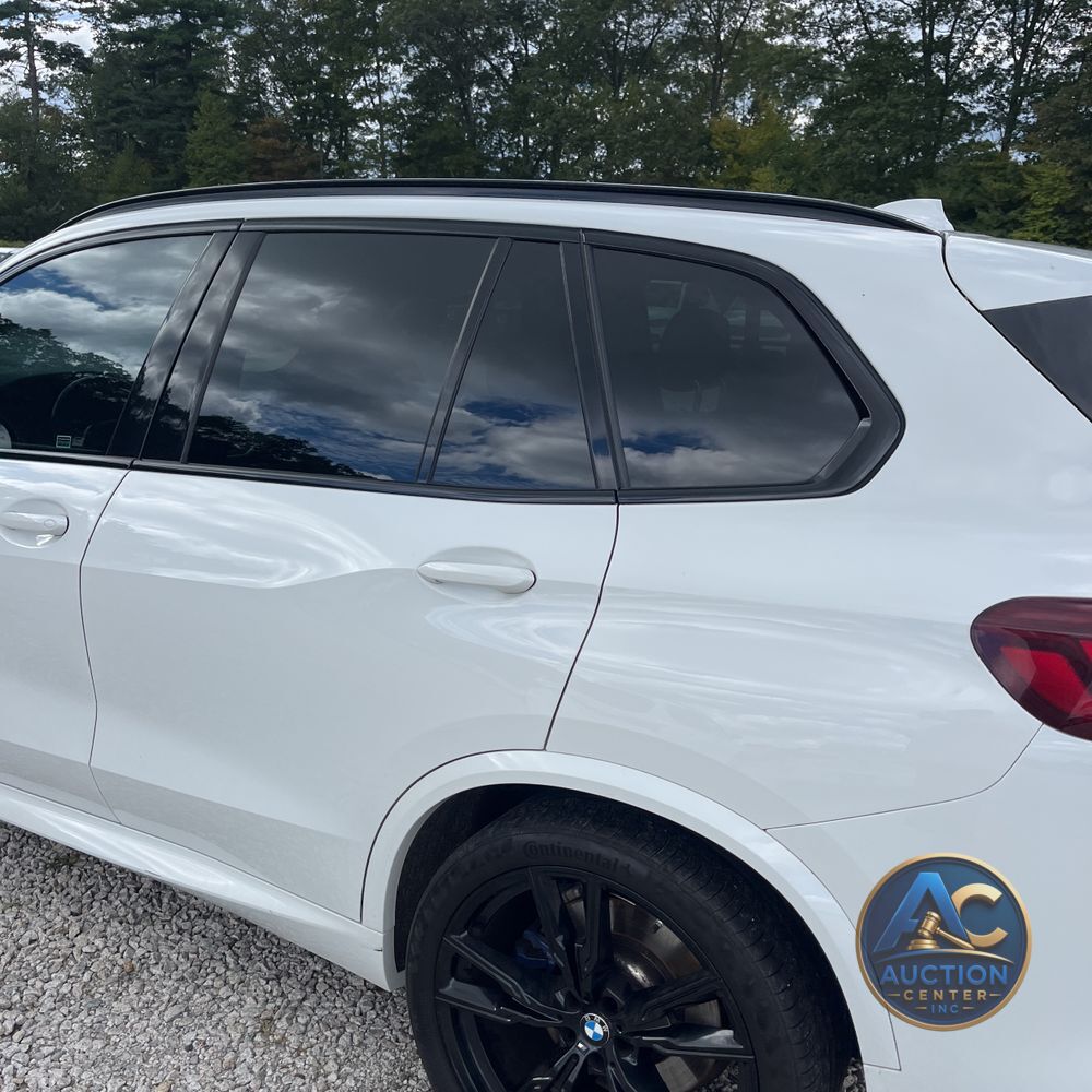 2022 BMW X5 M50i
