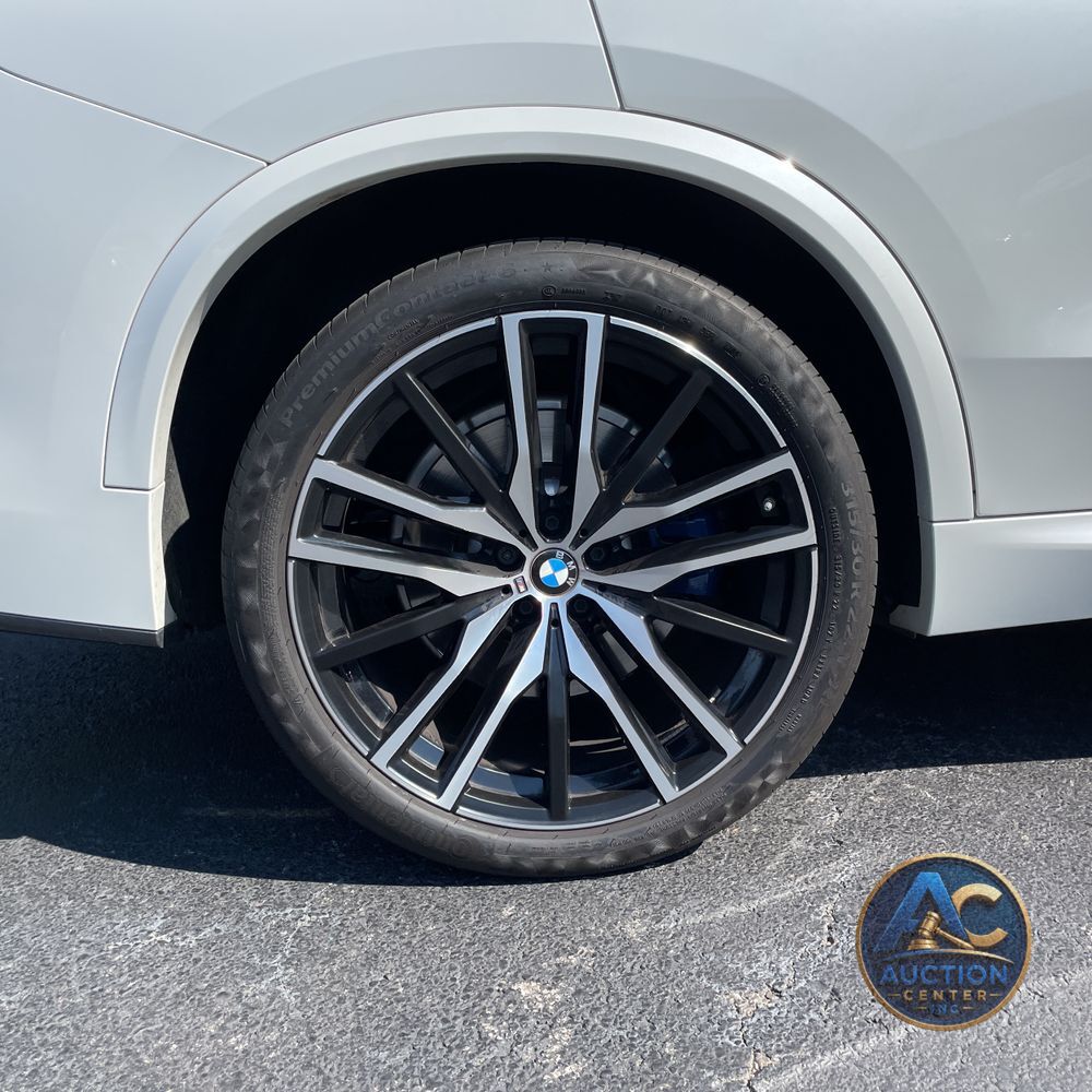 2023 BMW X5 M50i