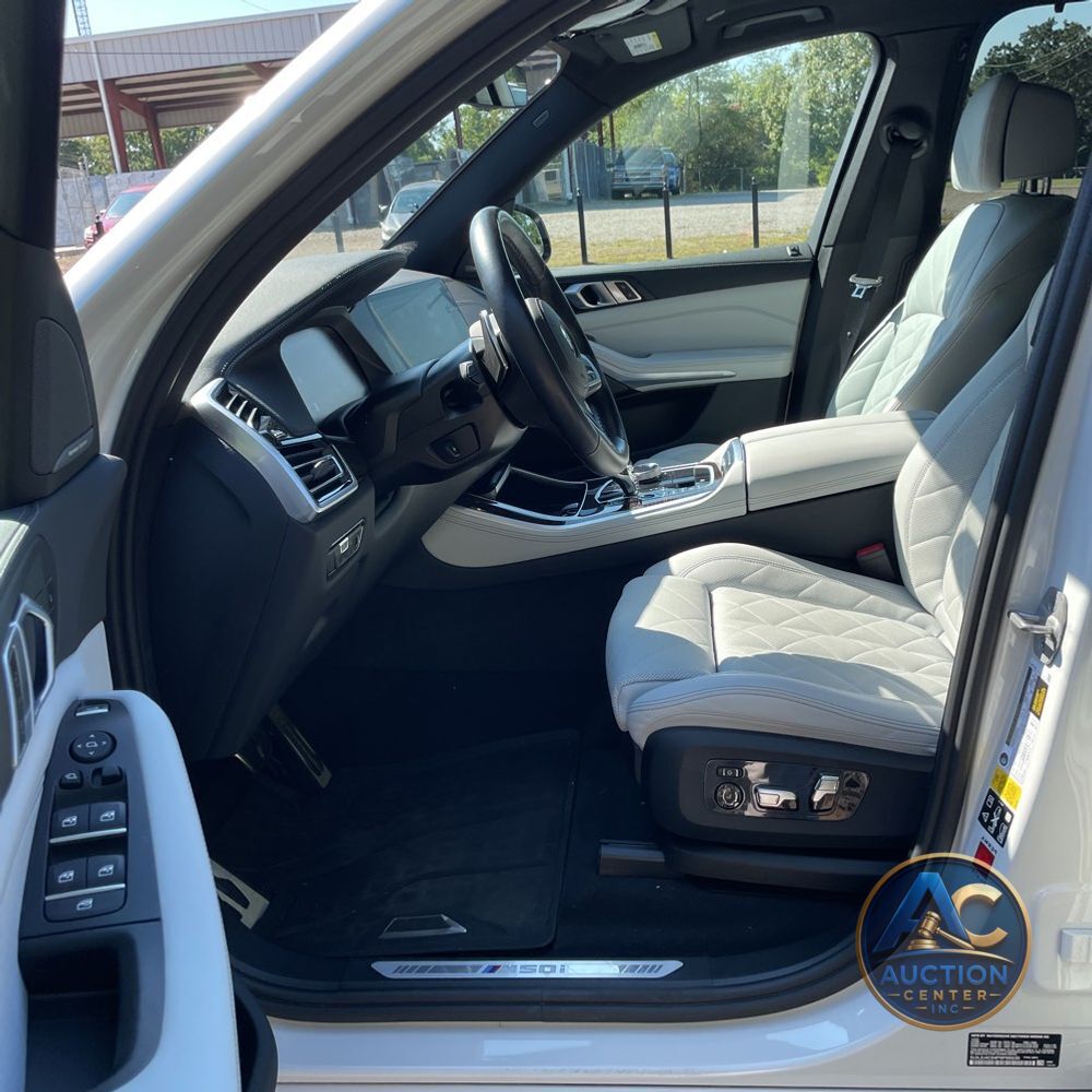 2023 BMW X5 M50i