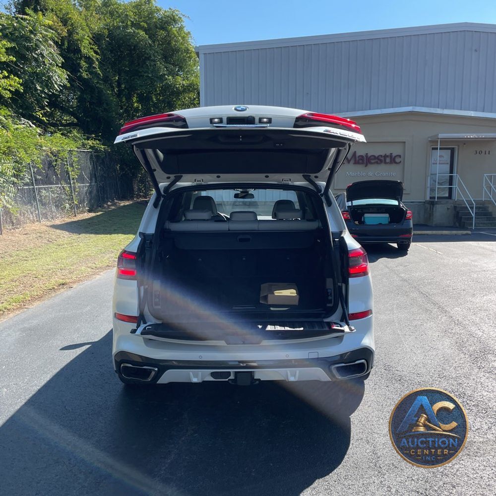 2023 BMW X5 M50i