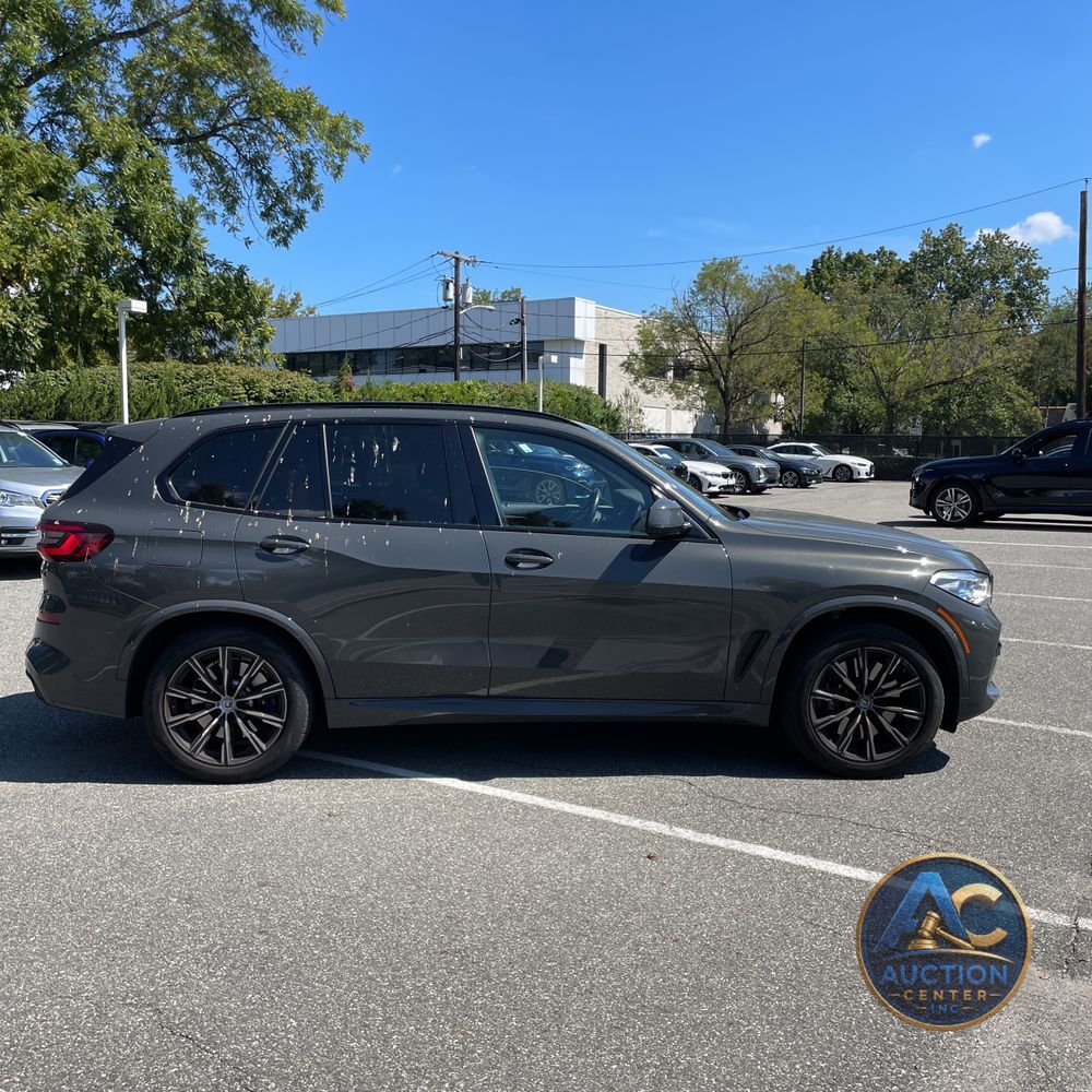 2023 BMW X5 M50i