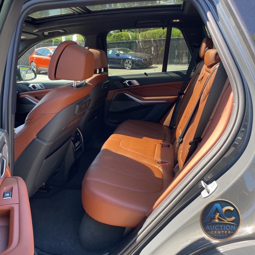 2023 BMW X5 M50i