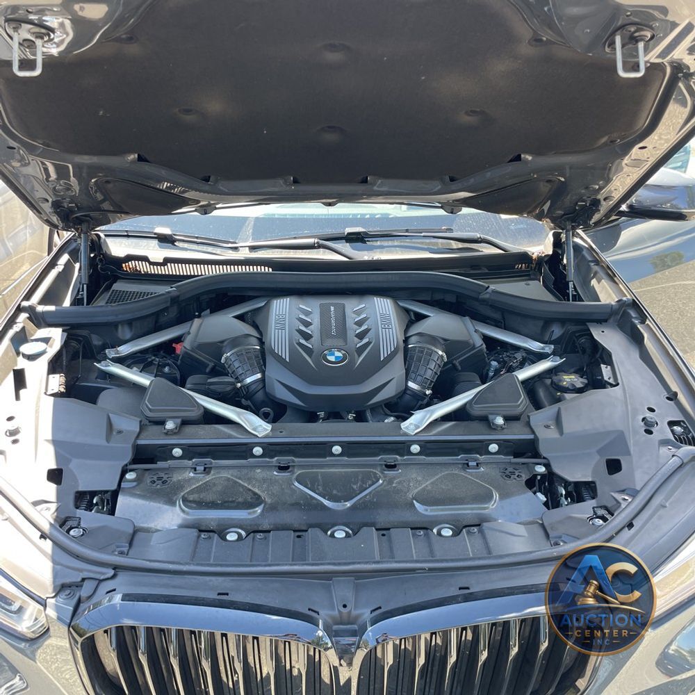 2023 BMW X5 M50i