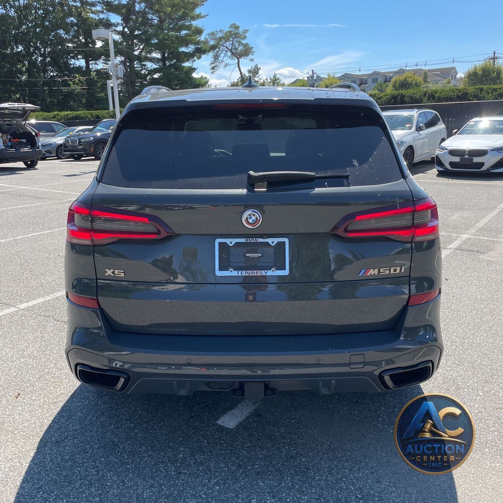 2023 BMW X5 M50i