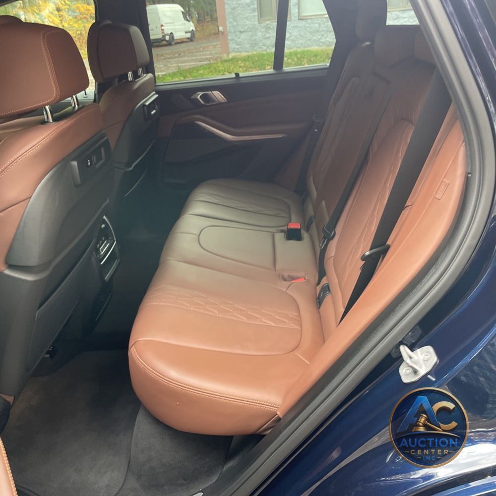 2022 BMW X5 M50i
