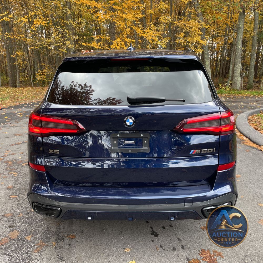 2022 BMW X5 M50i