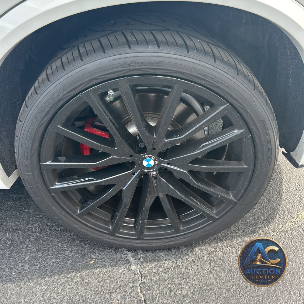 2023 BMW X5 M50i