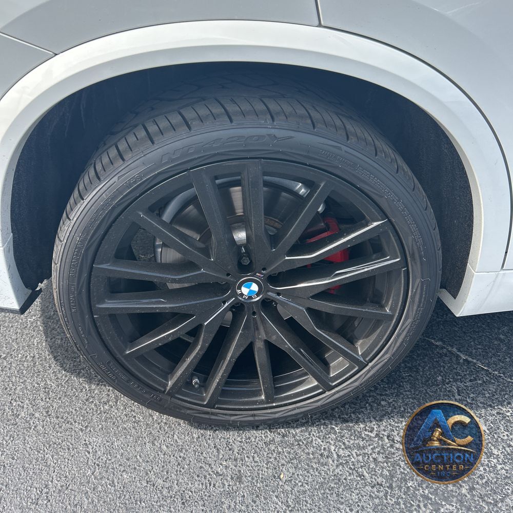 2023 BMW X5 M50i