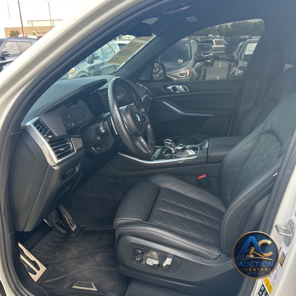 2023 BMW X5 M50i